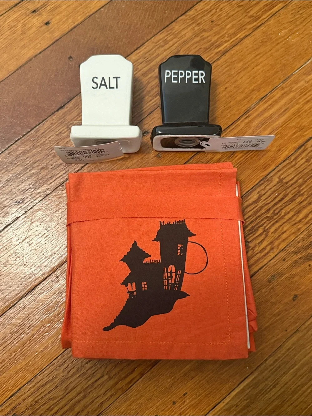 Halloween Haunted House Cocktail Napkins with Gravestone Salt & Pepper Shakers